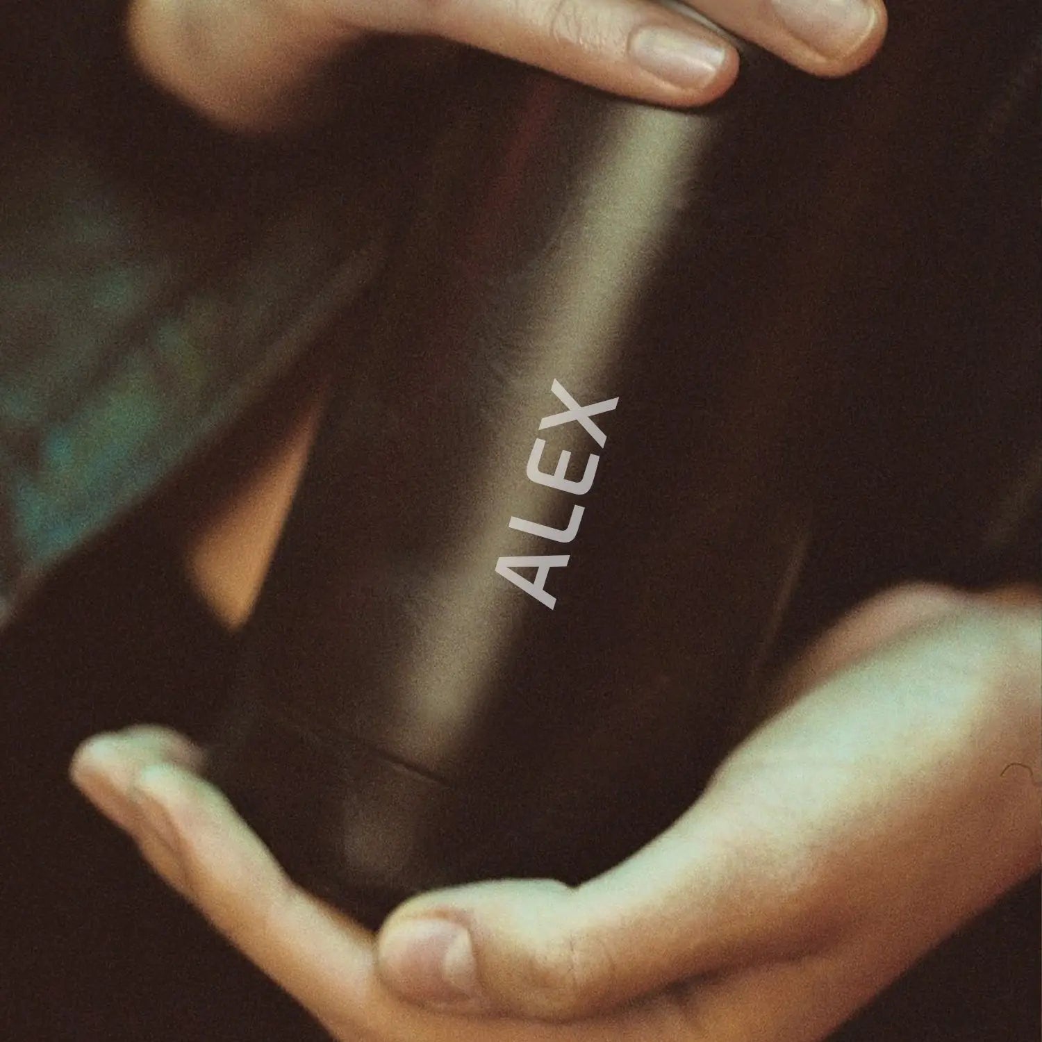 Thermos with temperature indicator