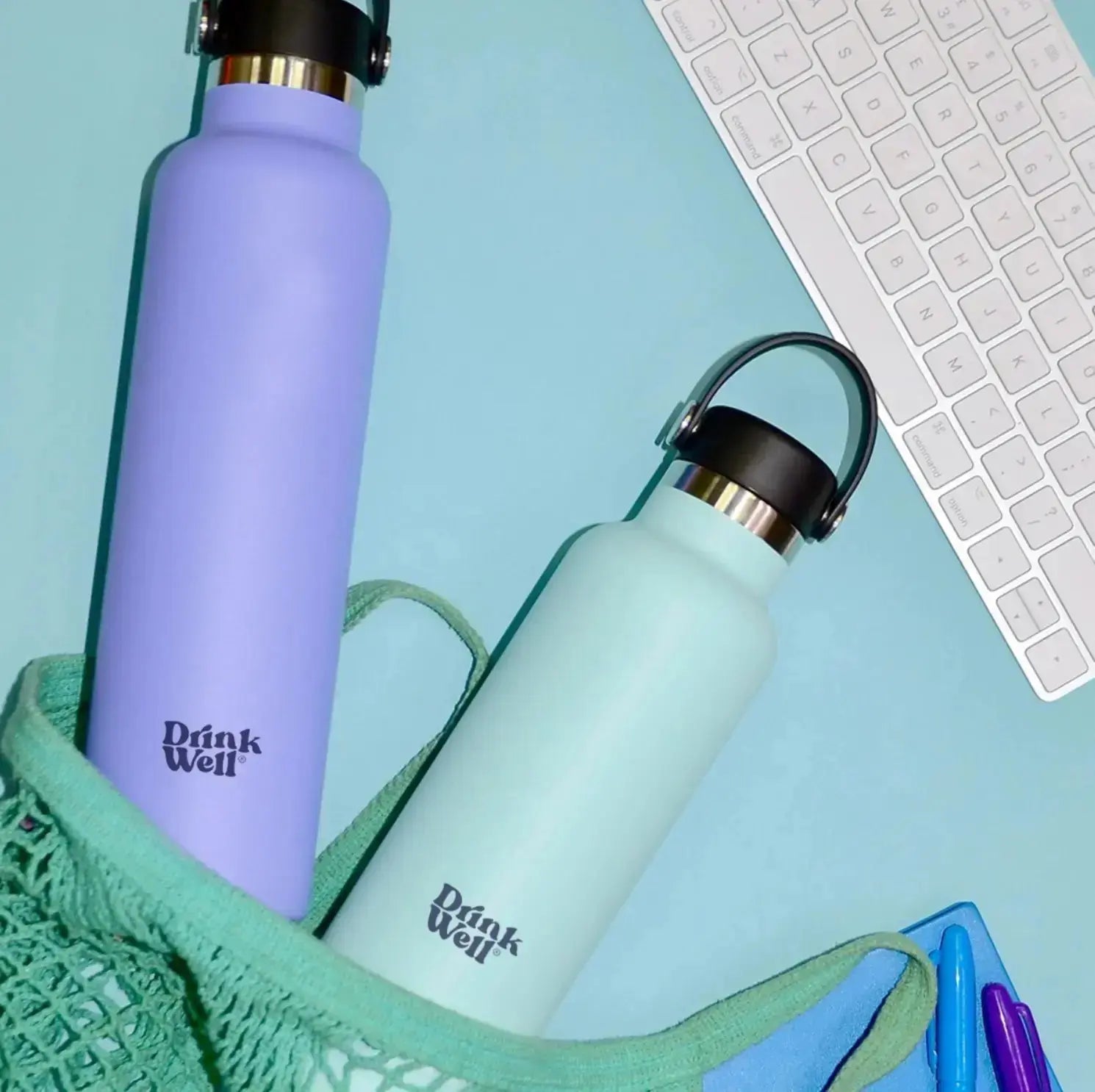 Thermos with temperature indicator