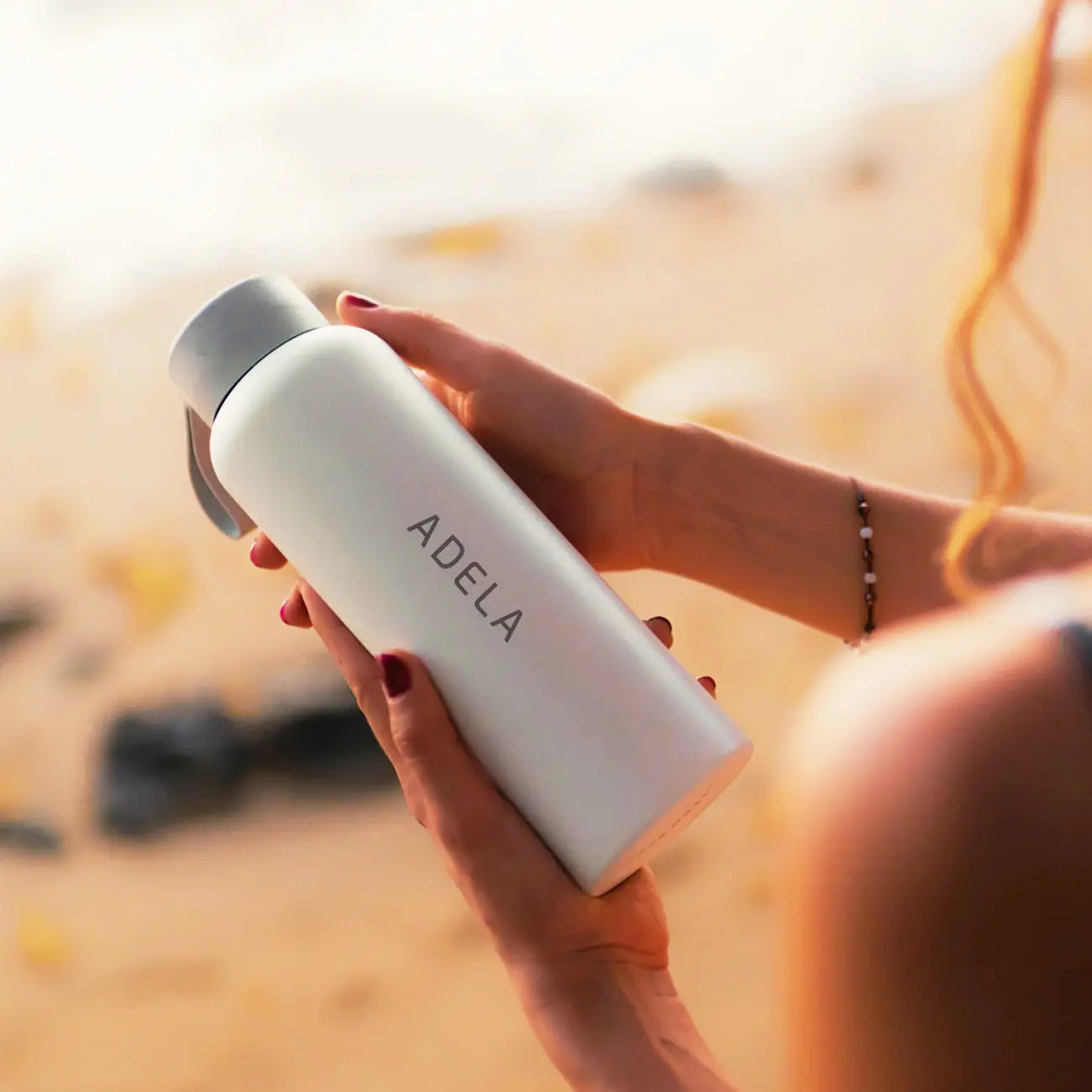 Thermos with temperature indicator