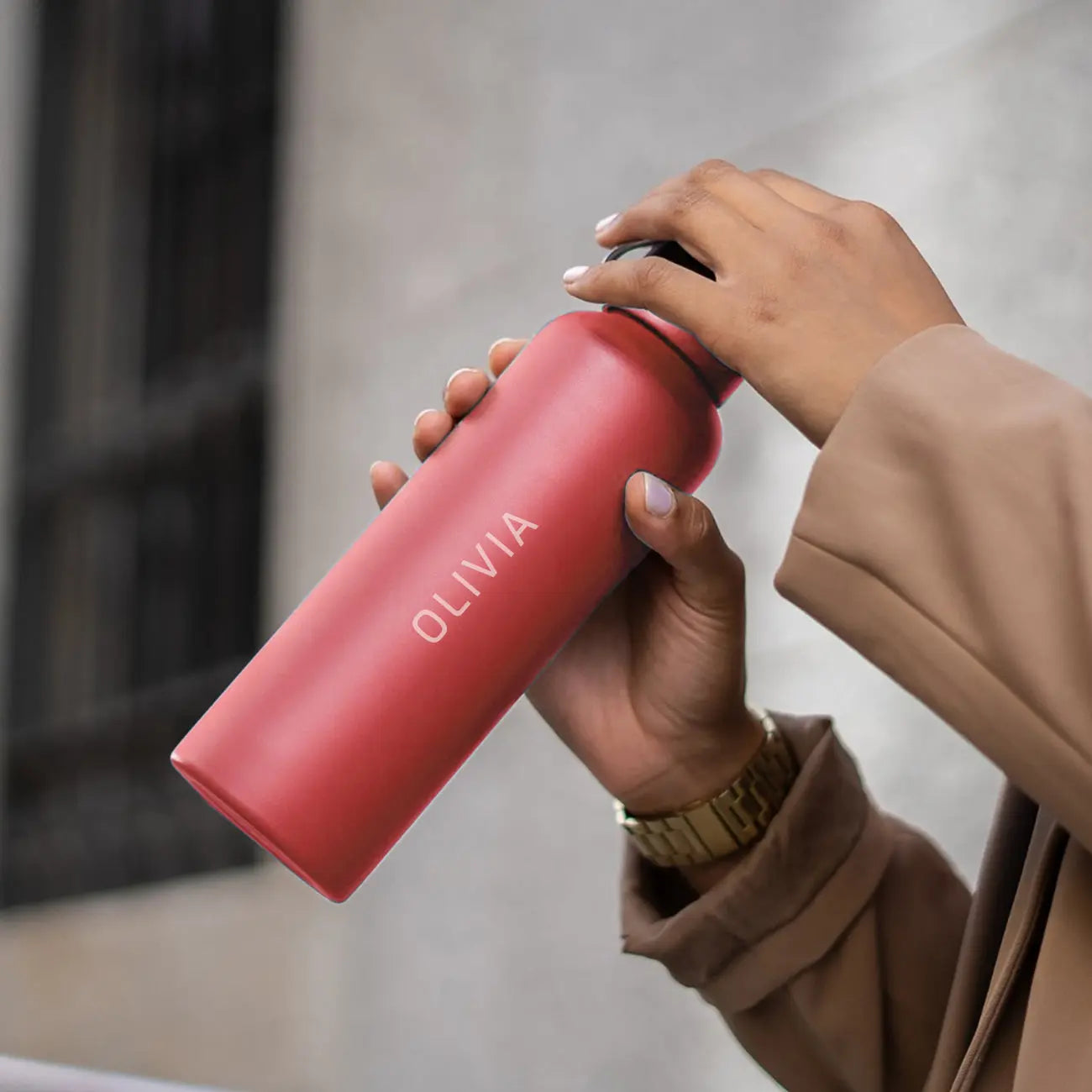 Thermos with temperature indicator