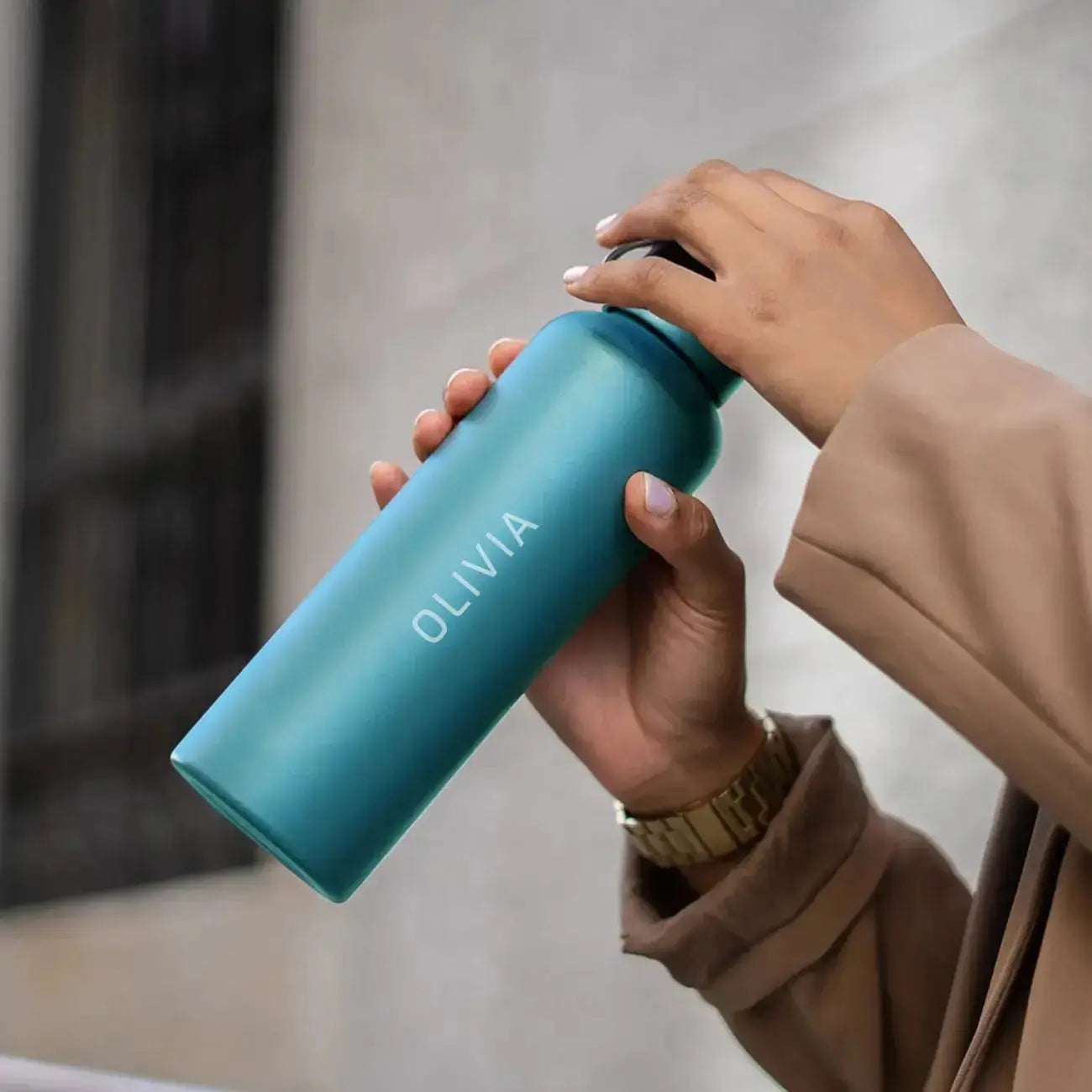 Thermos with temperature indicator