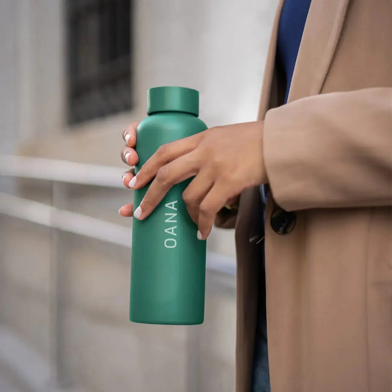 Thermos with temperature indicator