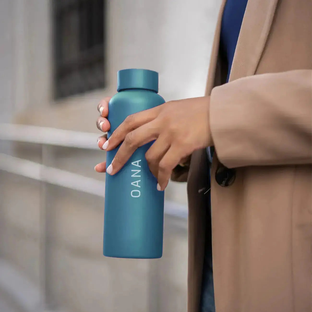 Thermos with temperature indicator