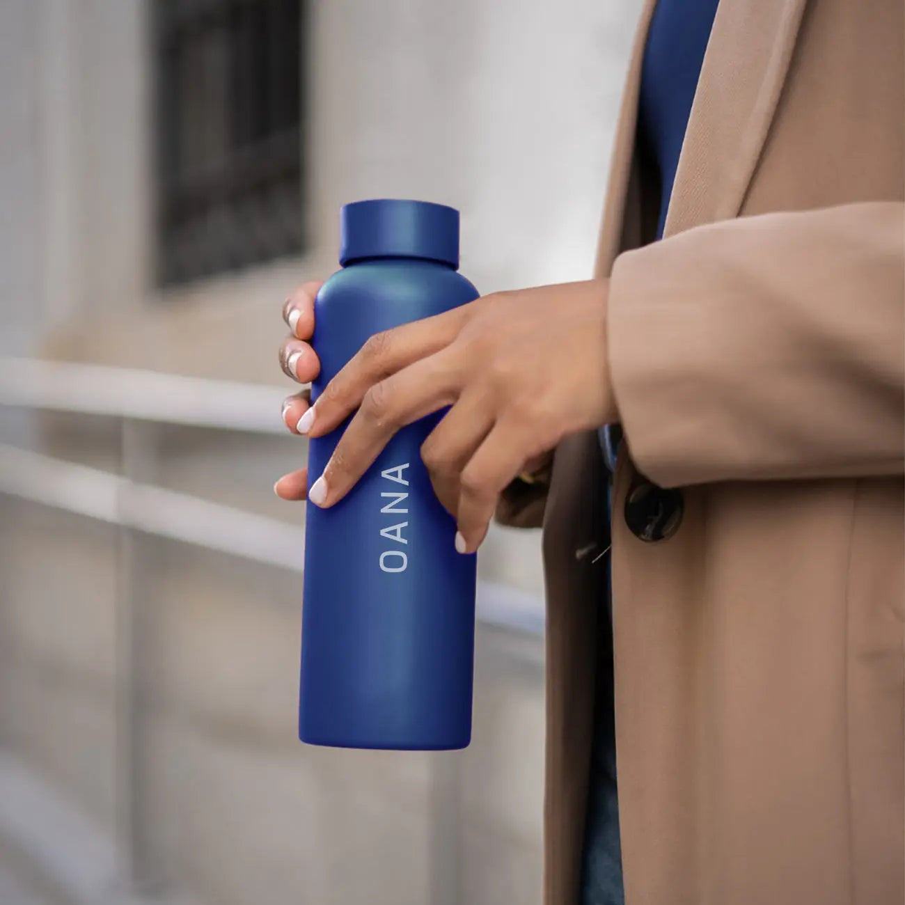 Thermos with temperature indicator