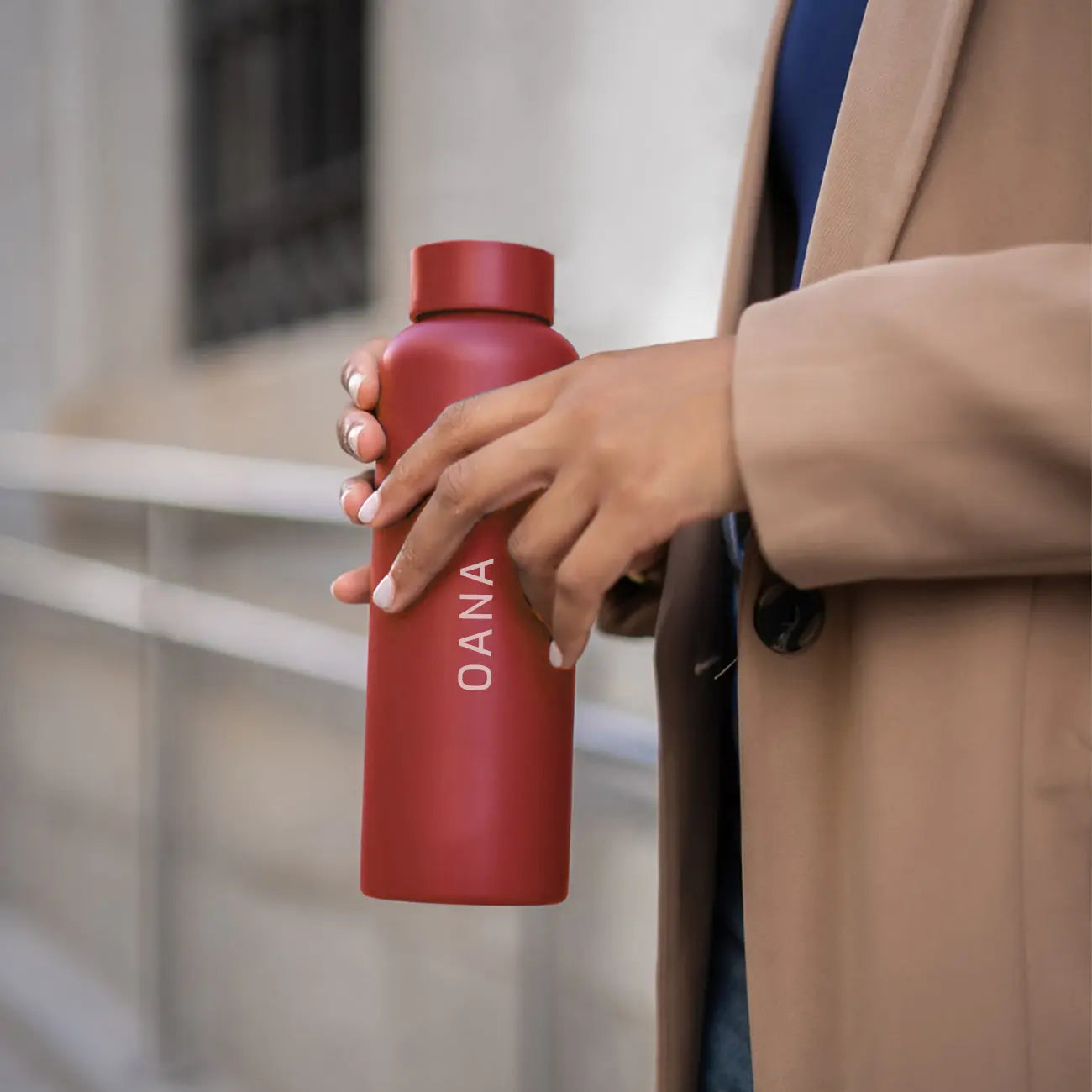 Thermos with temperature indicator