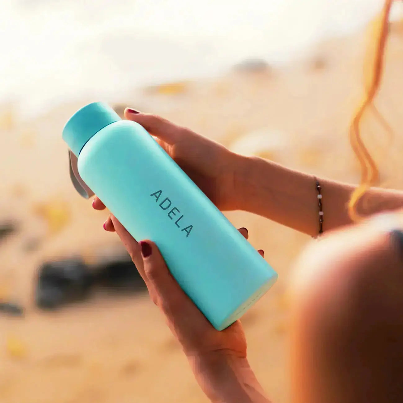 Thermos with temperature indicator